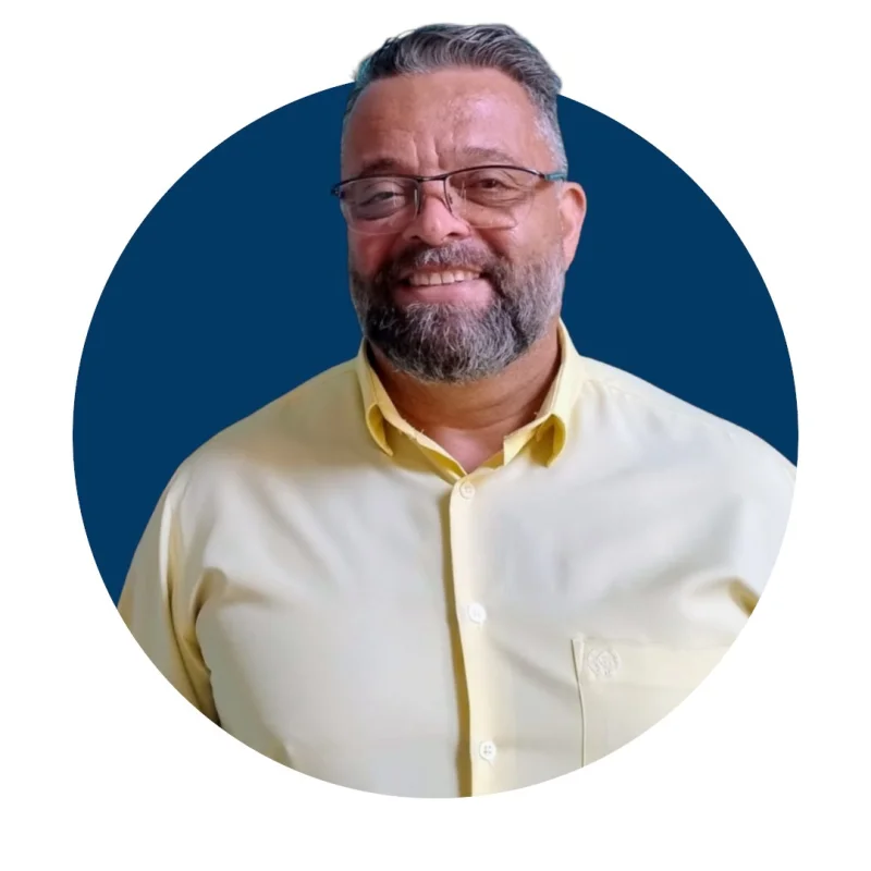 Foto de César Alexsander Foto de César Alexsander